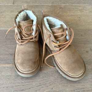 Women’s UGG Neumel size 8